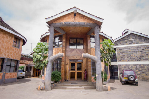 Гостиница Hotel Genevieve в Накуру