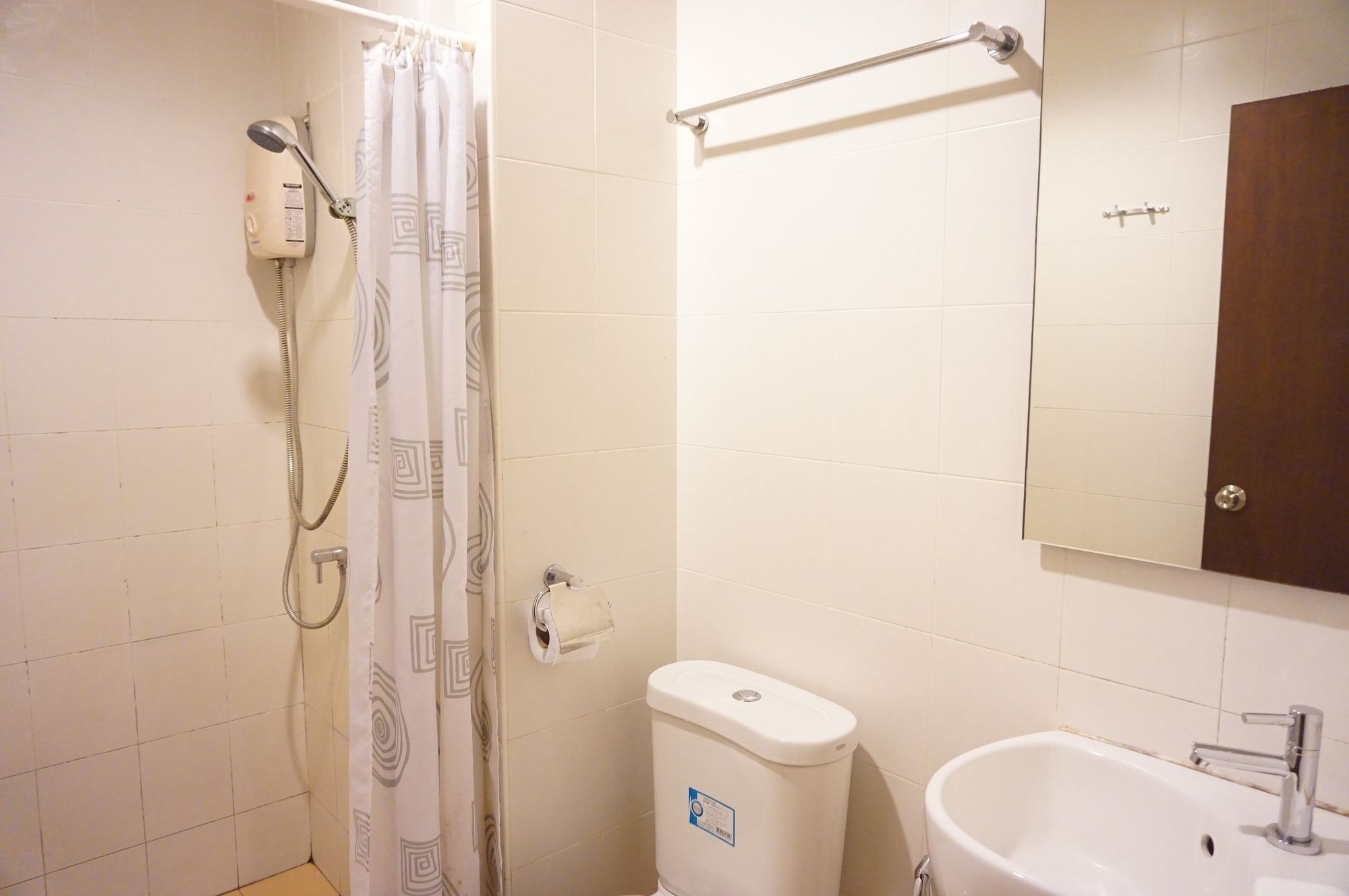 Фото Le Ranong Bistro Hotel