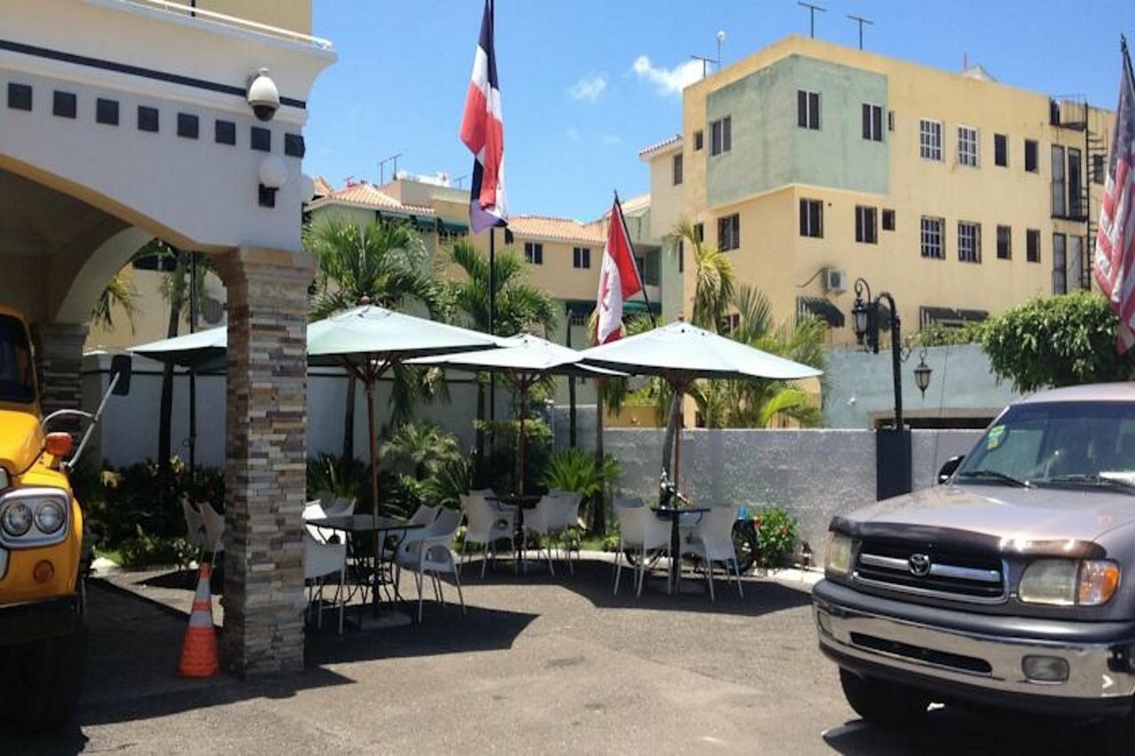 Фото Hotel Century Plaza