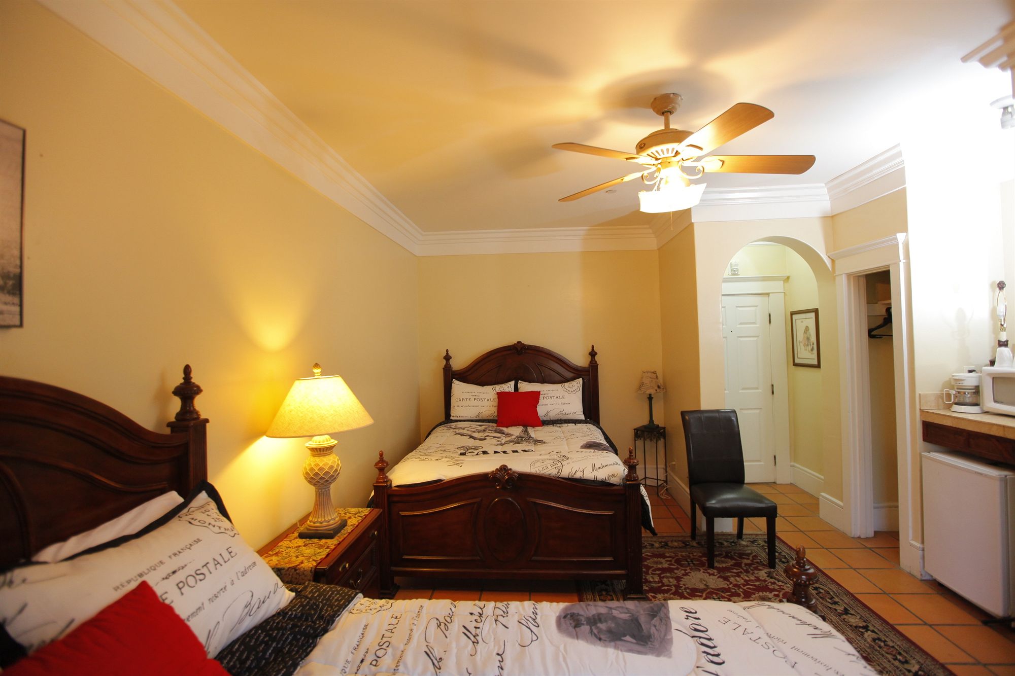 Фото Santa Paula Inn