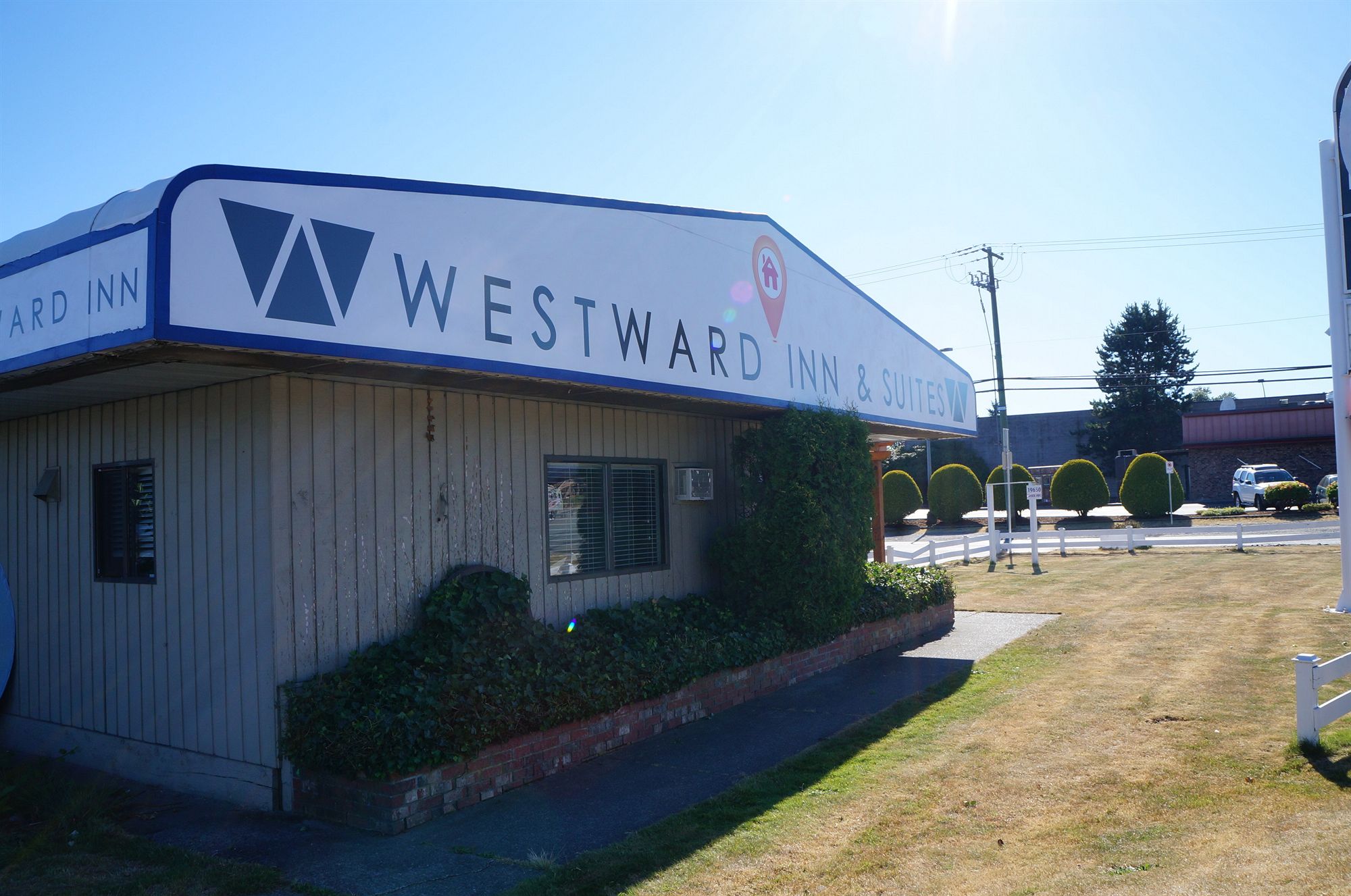 Фото Westward Inn & Suites