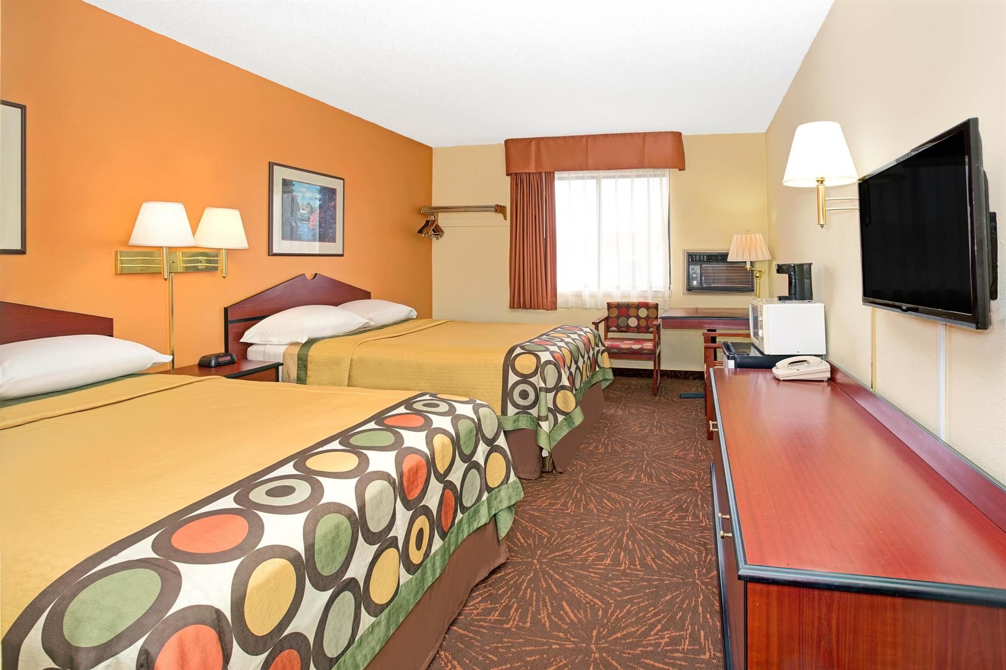 Фото Oyo Hotel Castle Rock Co Downtown