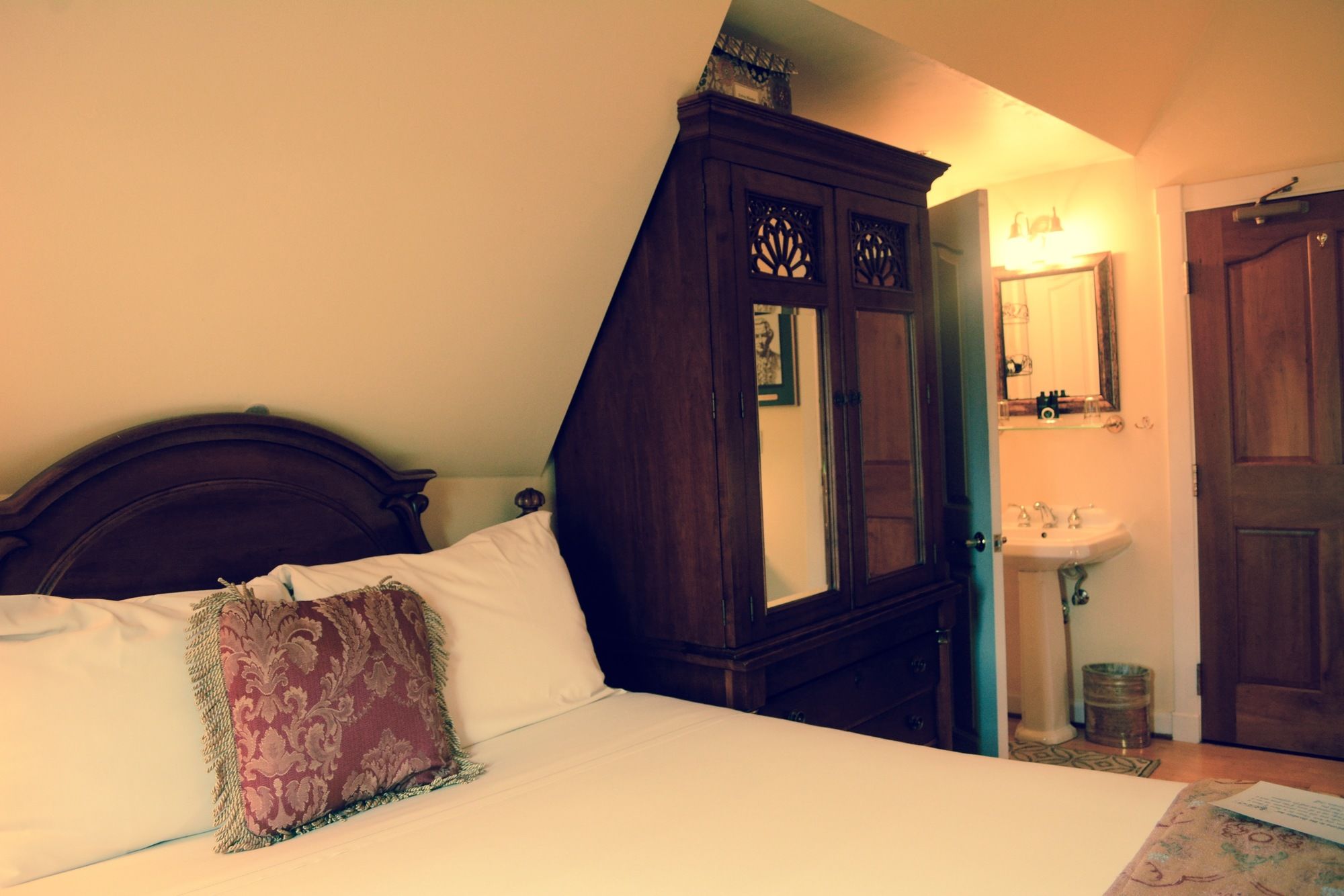 Фото Excelsior Inn