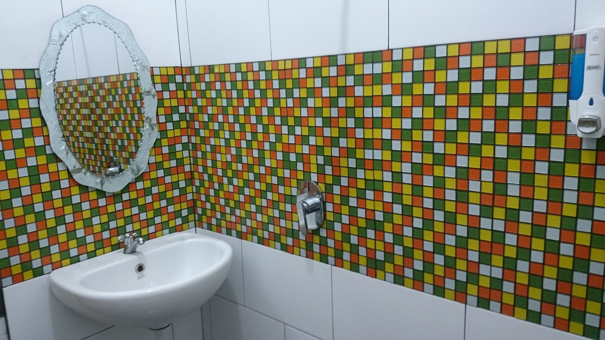 Фото Agus Beach Inn