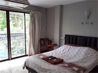 Фото Orchid House