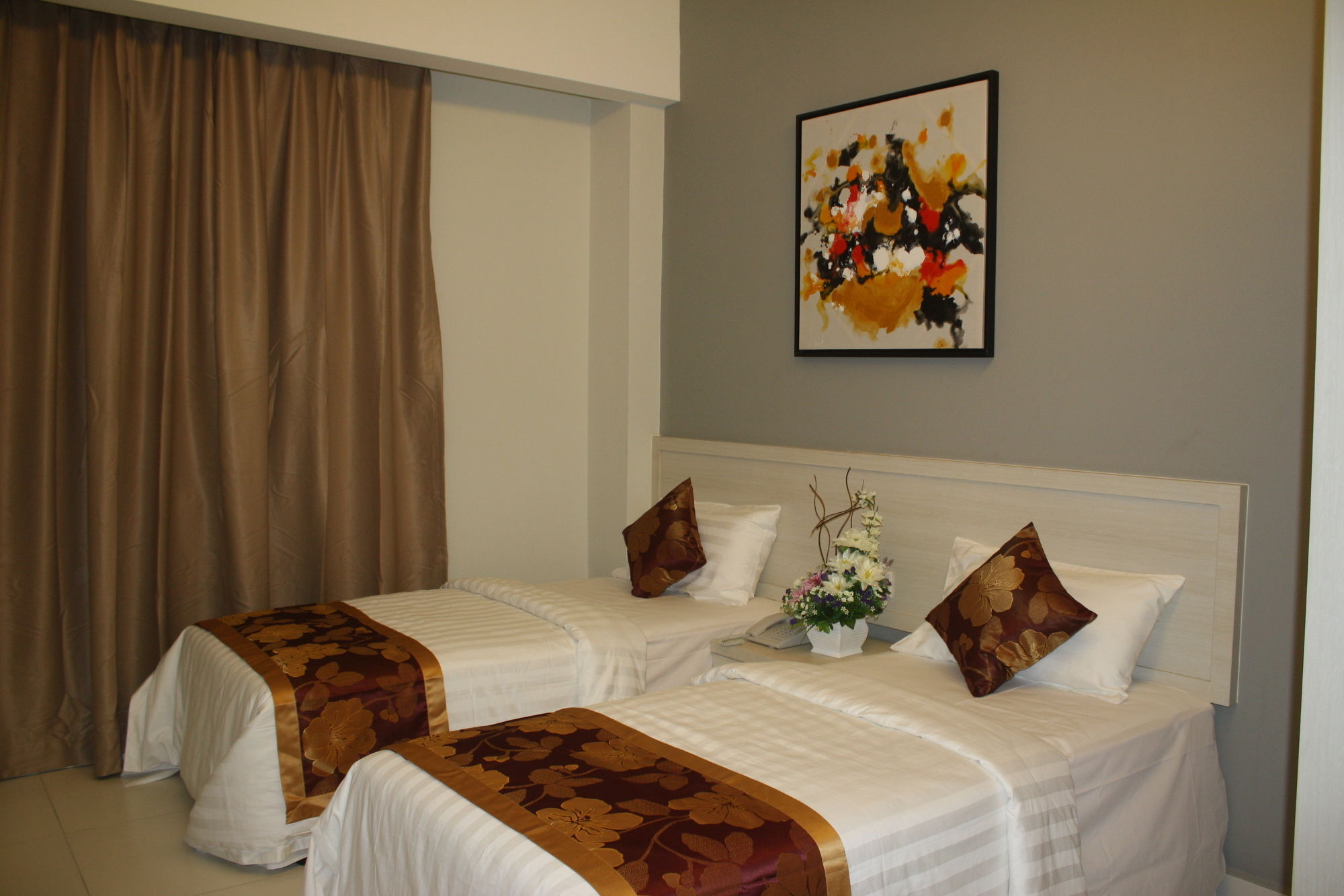 Фото Aurora Hotel