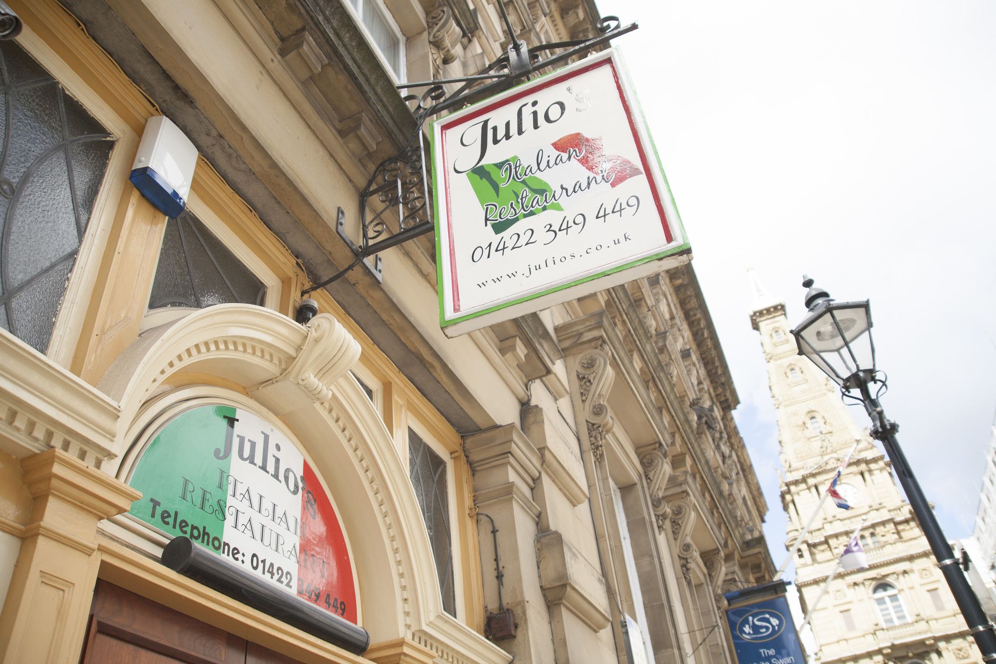 Фото The White Swan, Halifax