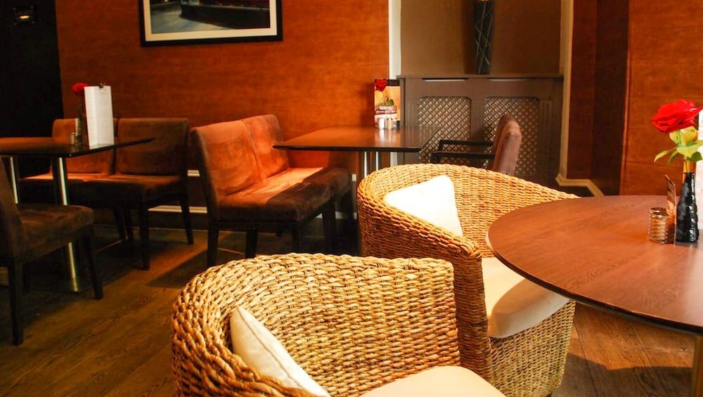 Фото Great Western Hotel Aberdeen