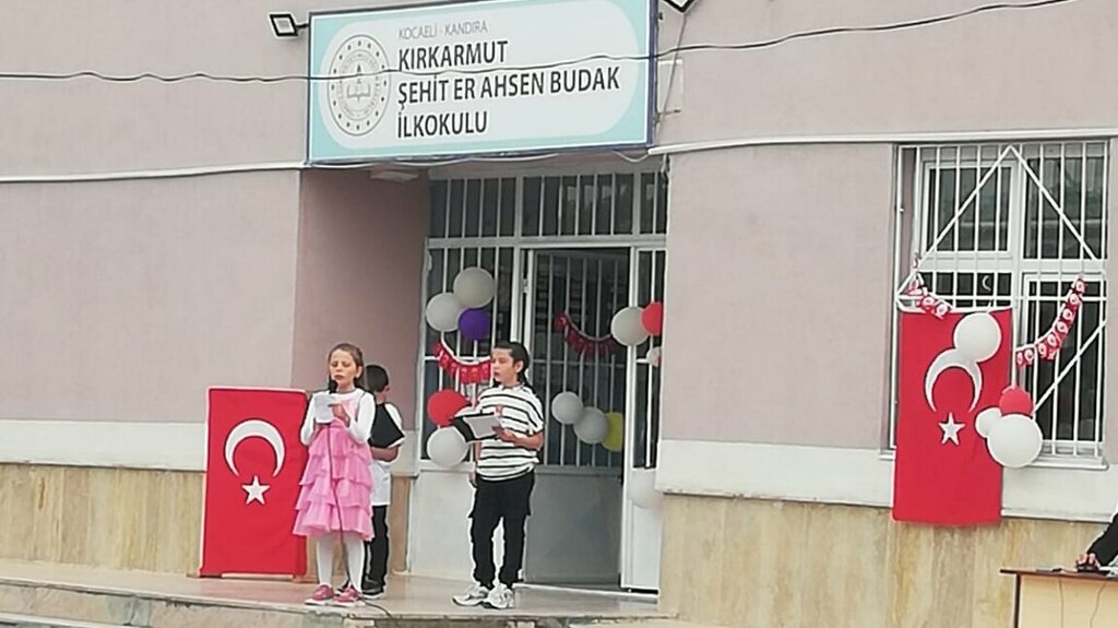 Primary school Kirkarmut Martyr Private Ahsen Budak Primary School, Kandira, photo