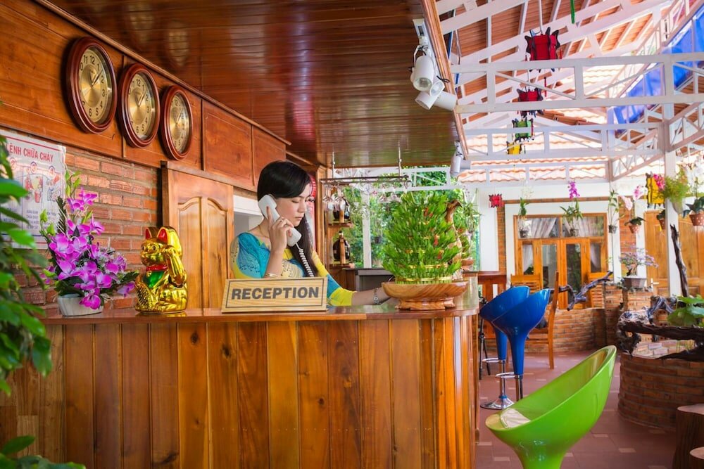 Фото Little Garden Bungalow