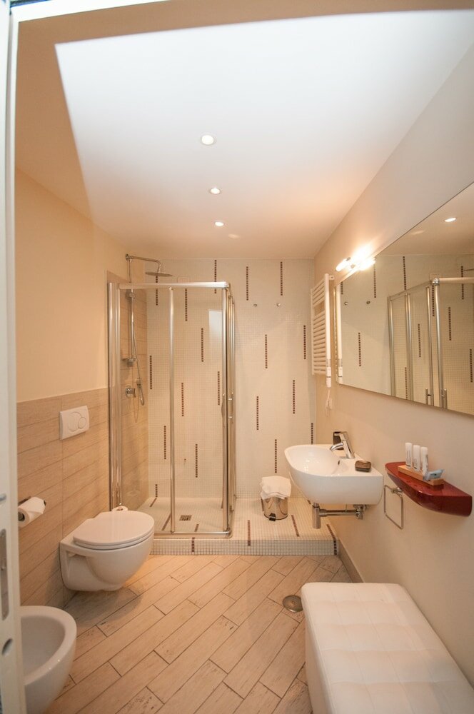 Фото First Floor