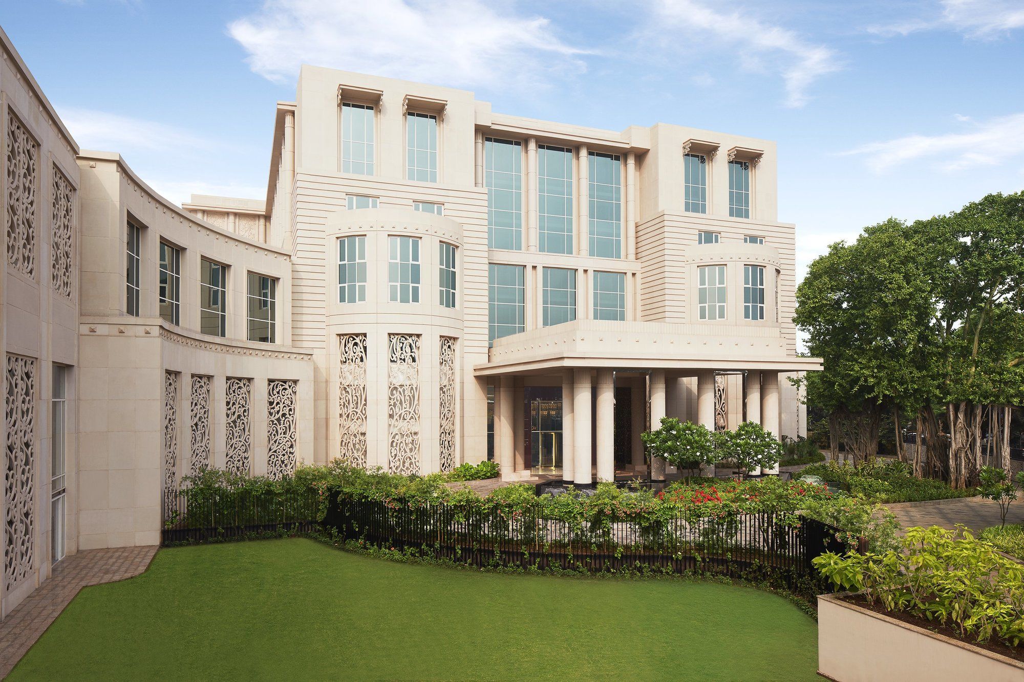 Фото Taj Santacruz