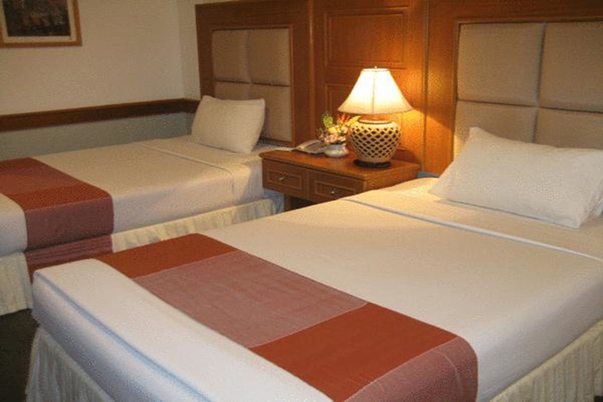 Фото Raya Grand Hotel