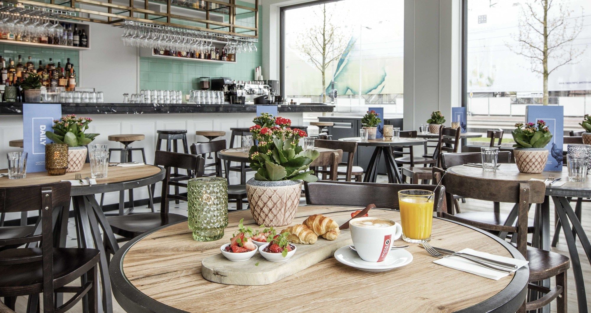 Фото The July - Twenty Eight