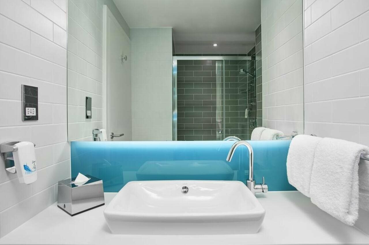 Фото Holiday Inn Express - Aarburg - Oftringen, an Ihg Hotel