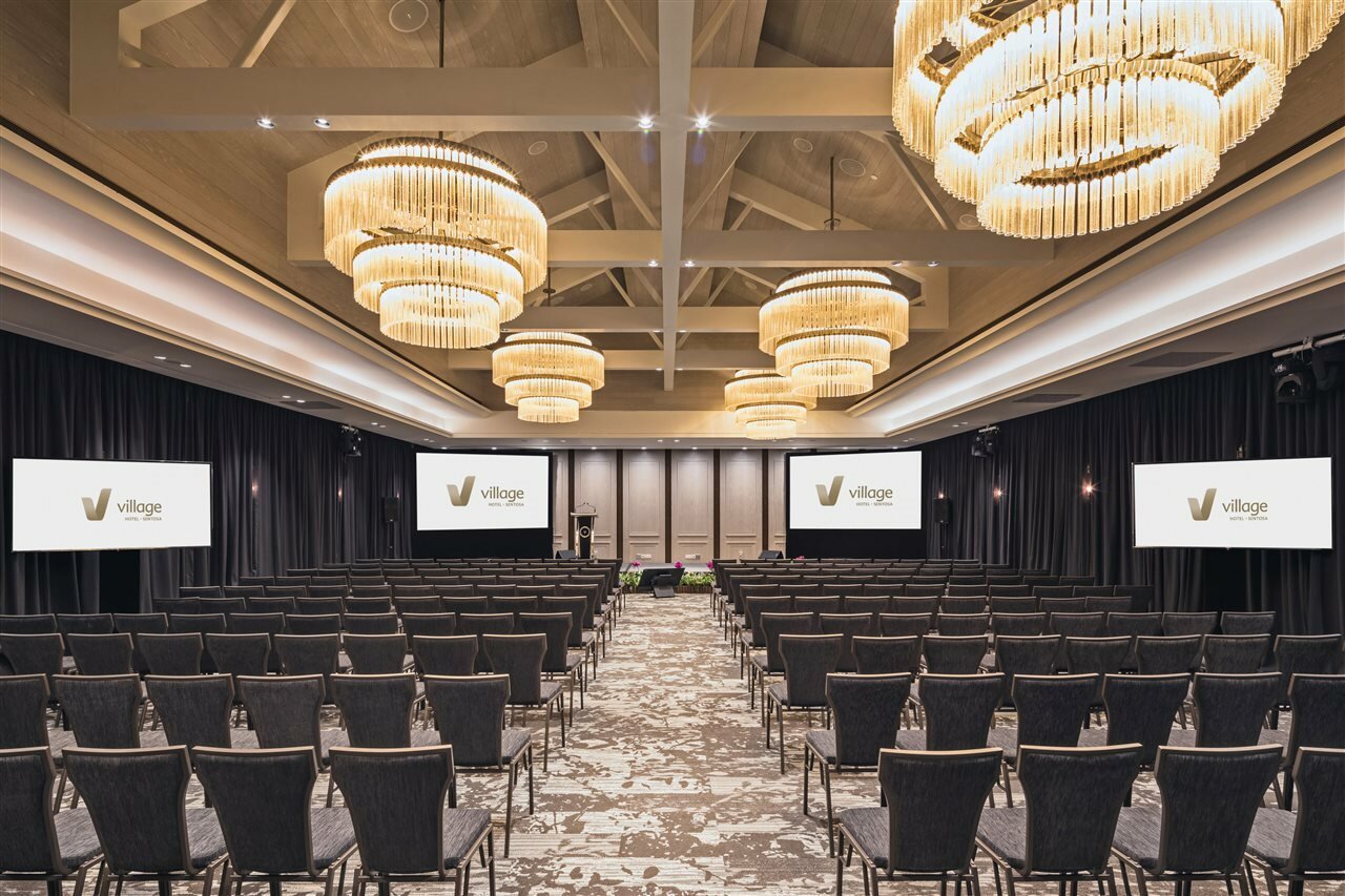 Фото Village Hotel Sentosa by Far East Hospitality