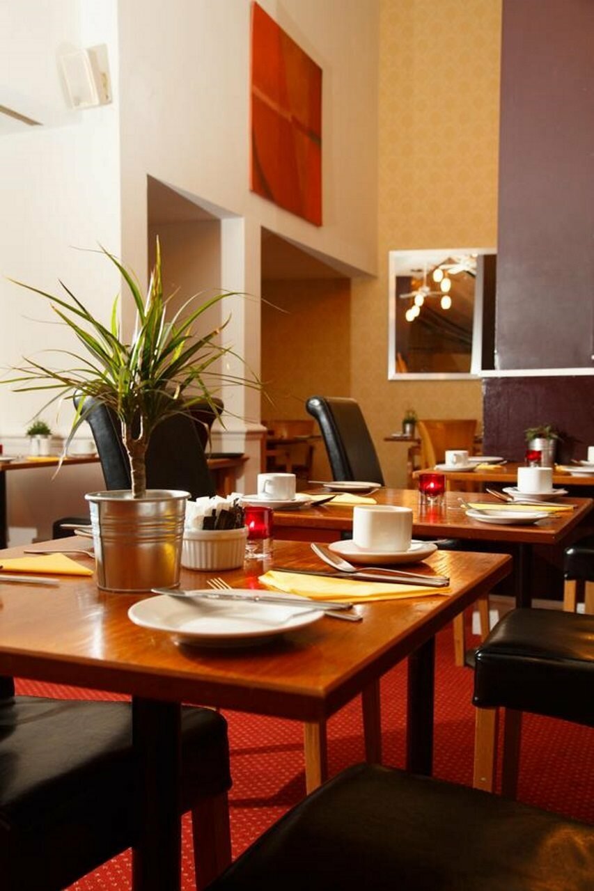 Фото Kingston Lodge Hotel