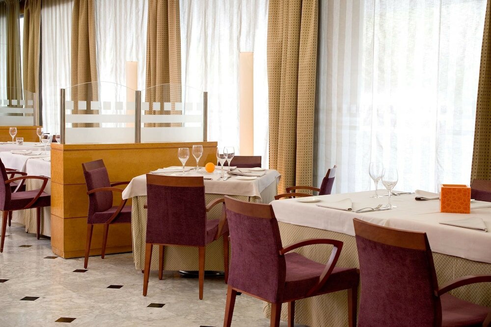 Фото Nh Ciutat de Reus