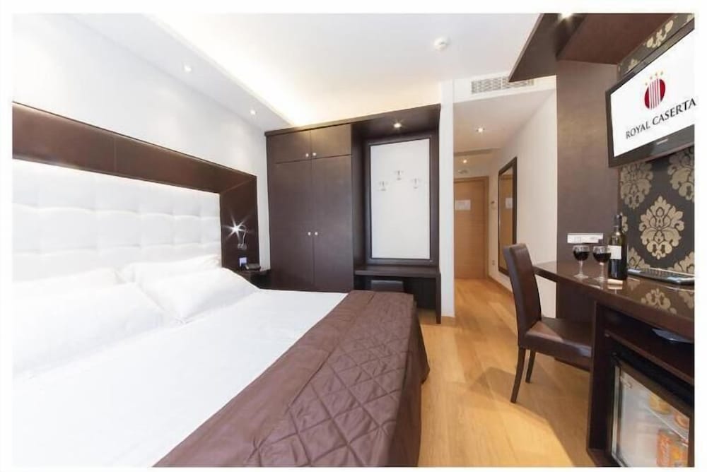 Фото Hotel Royal Caserta
