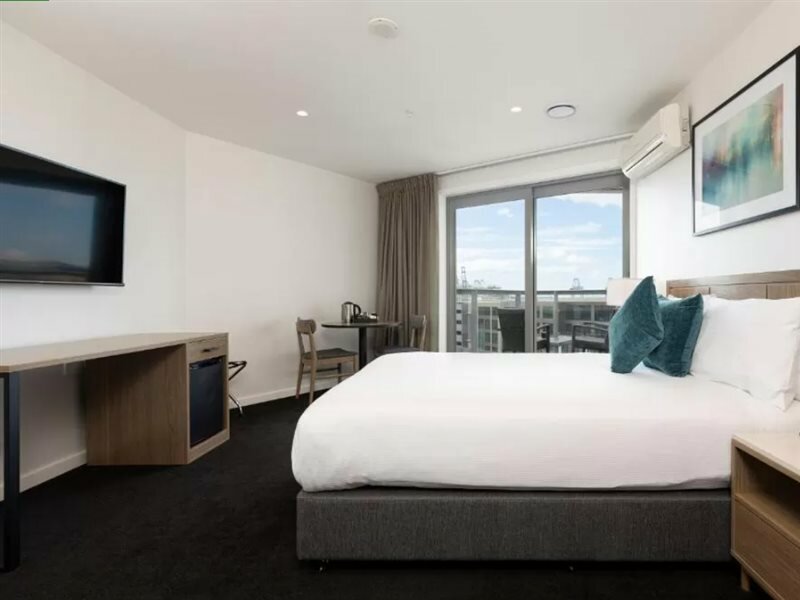 Фото Oaks Auckland Hotel