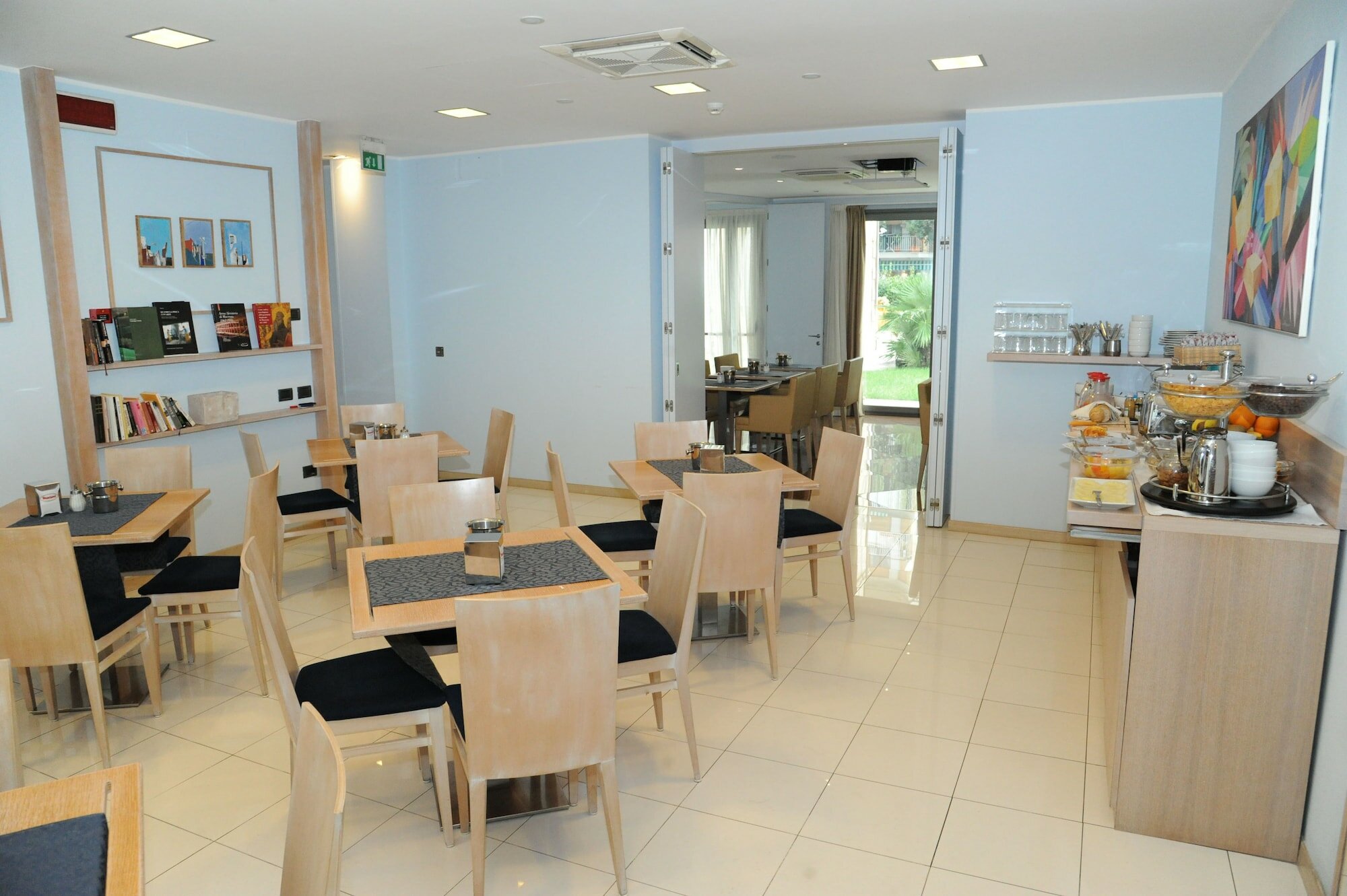 Фото Hotel Chiaraluna