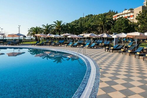 Гостиница Iberostar Waves Bellevue в Черногории
