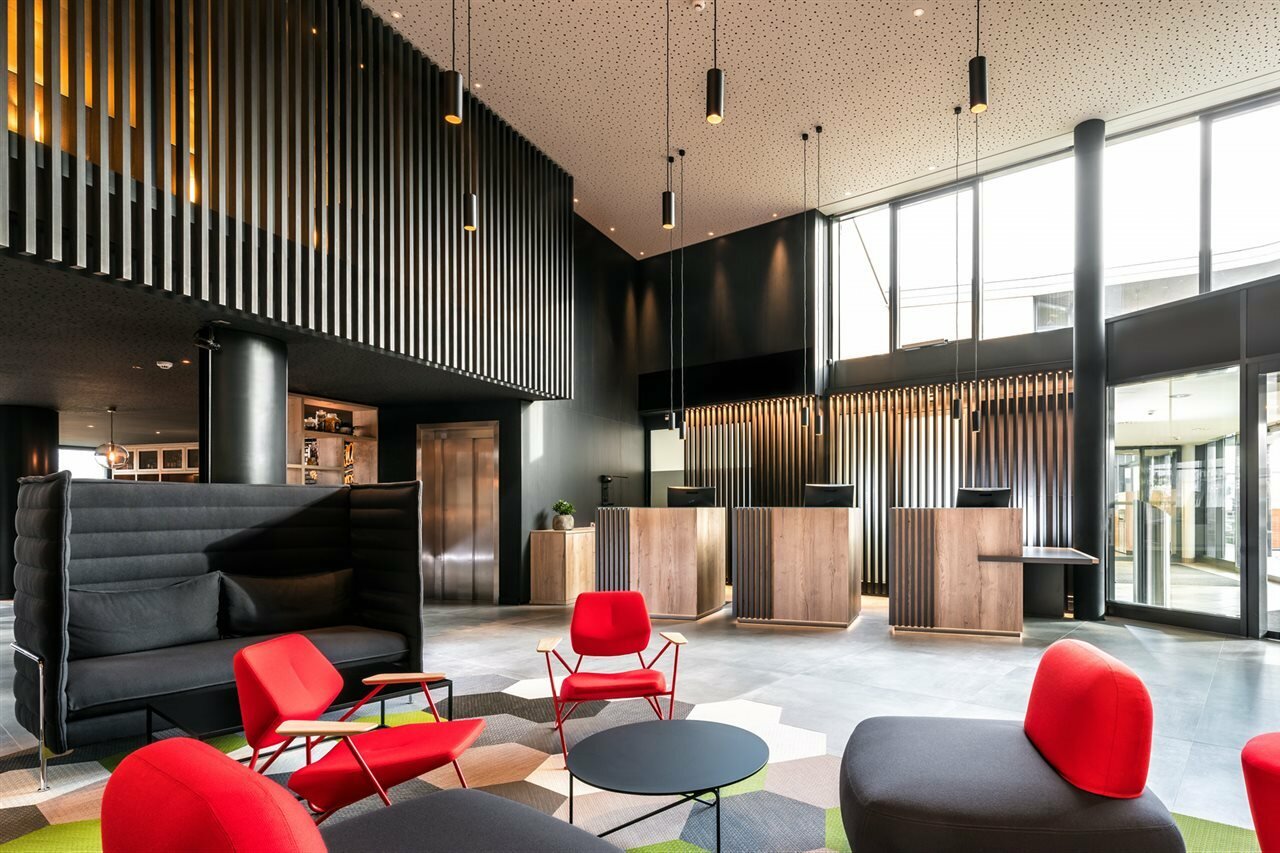 Фото Park Inn by Radisson Zurich Airport