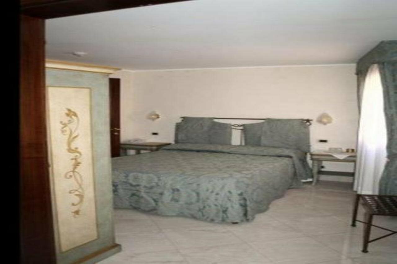 Фото La Locandiera