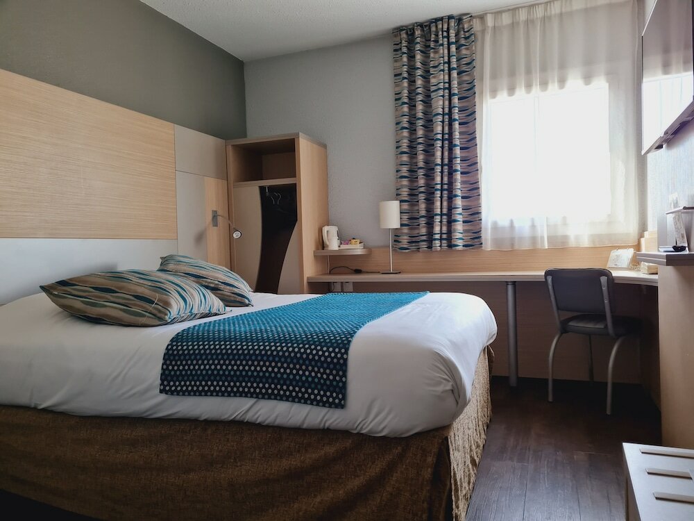 Фото Hotel Kyriad Marseille Palais Des Congres - Vélodrome