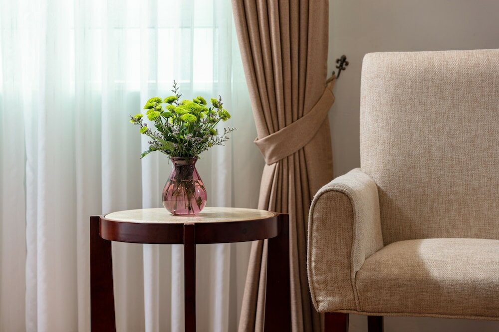 Фото Skylark Hotel