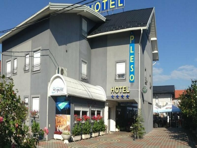 Фото отеля 2