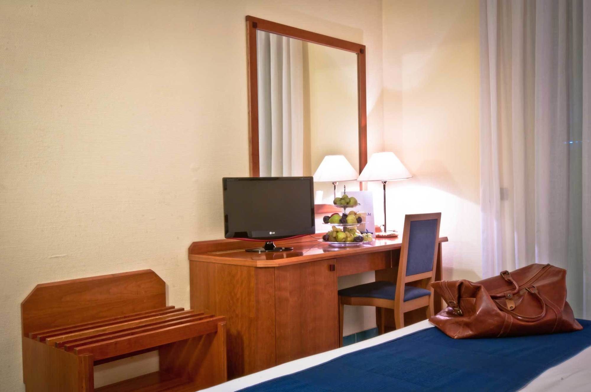 Фото Hotel Marad