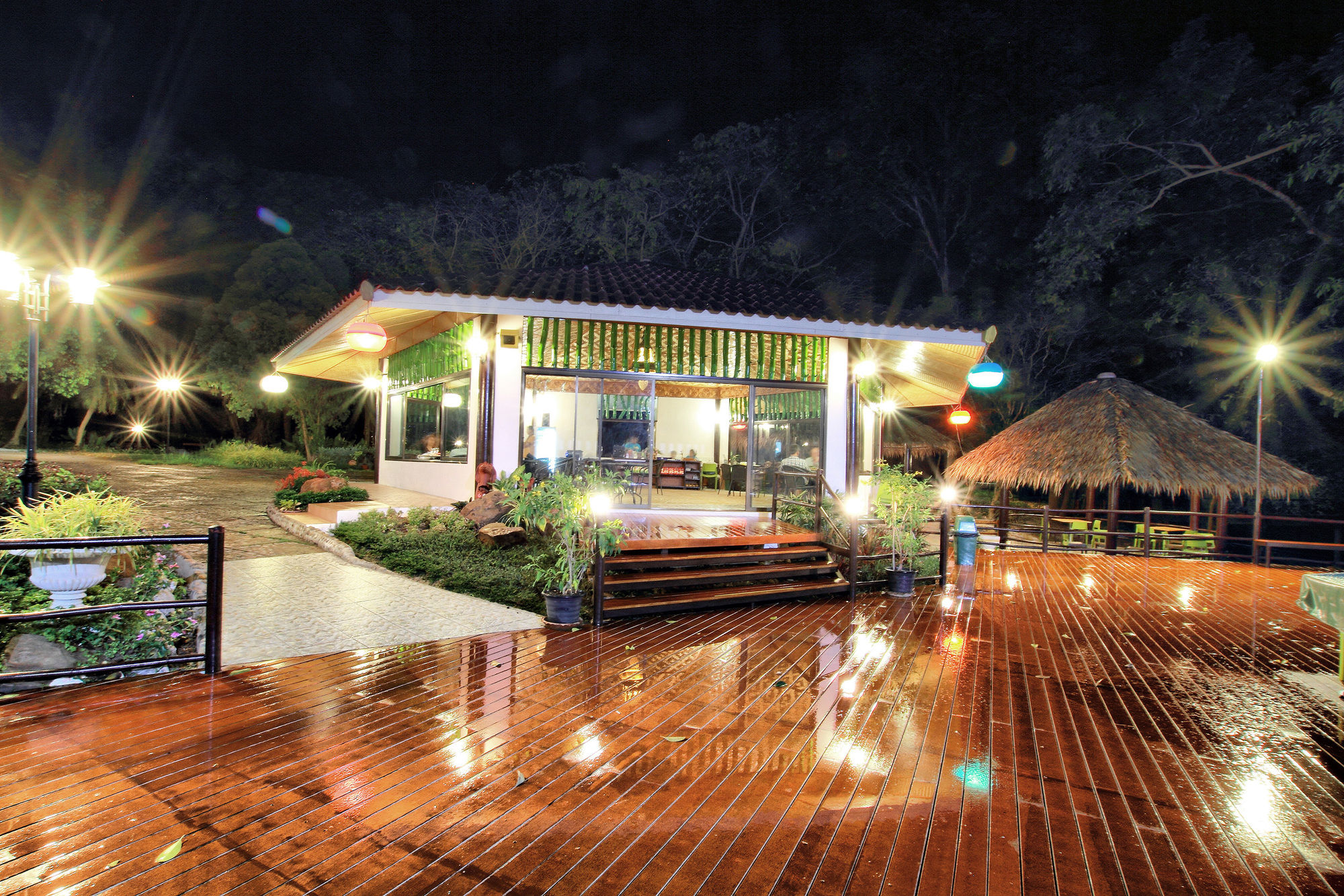 Фото Pung-waan Resort Kanchanaburi