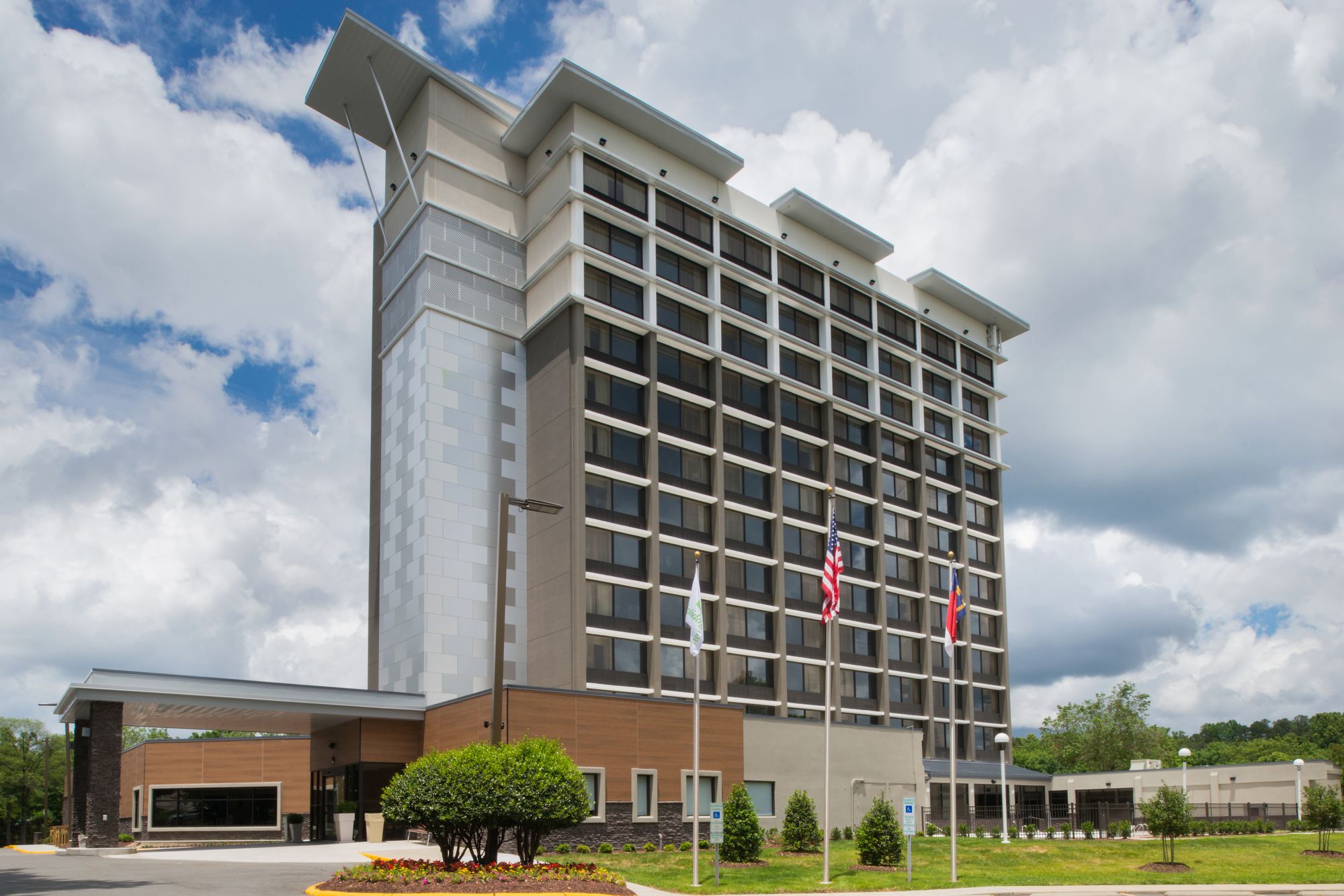 Фото DoubleTree by Hilton Raleigh Crabtree Valley