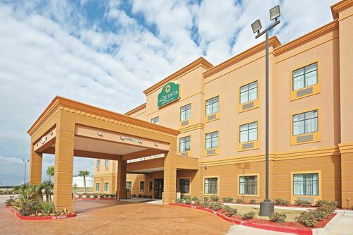 Гостиница La Quinta Inn & Suites by Wyndham Pasadena North в Пасадине
