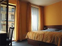 Фото Aparthotel Austria Suites