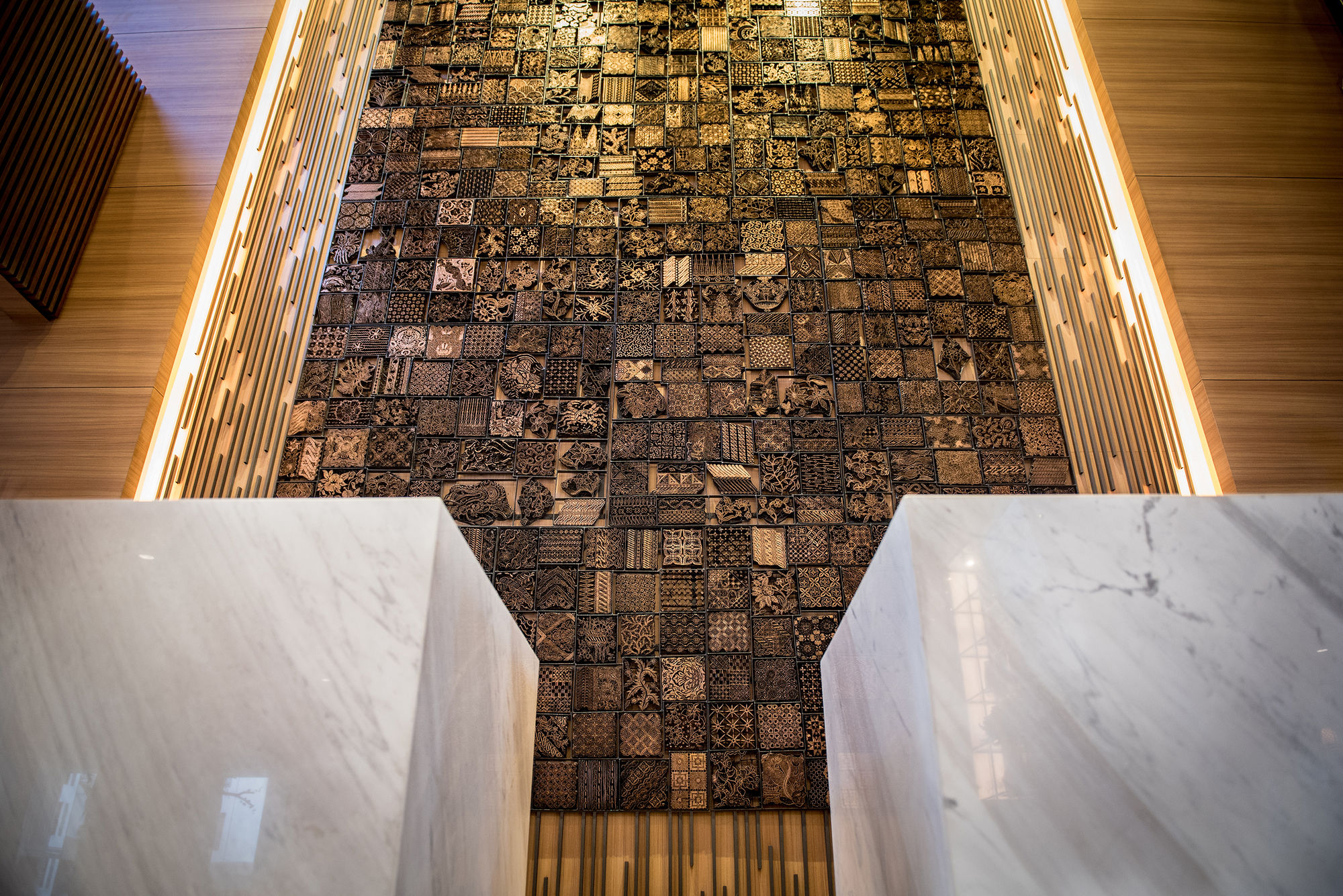 Фото Crown Vista Hotel