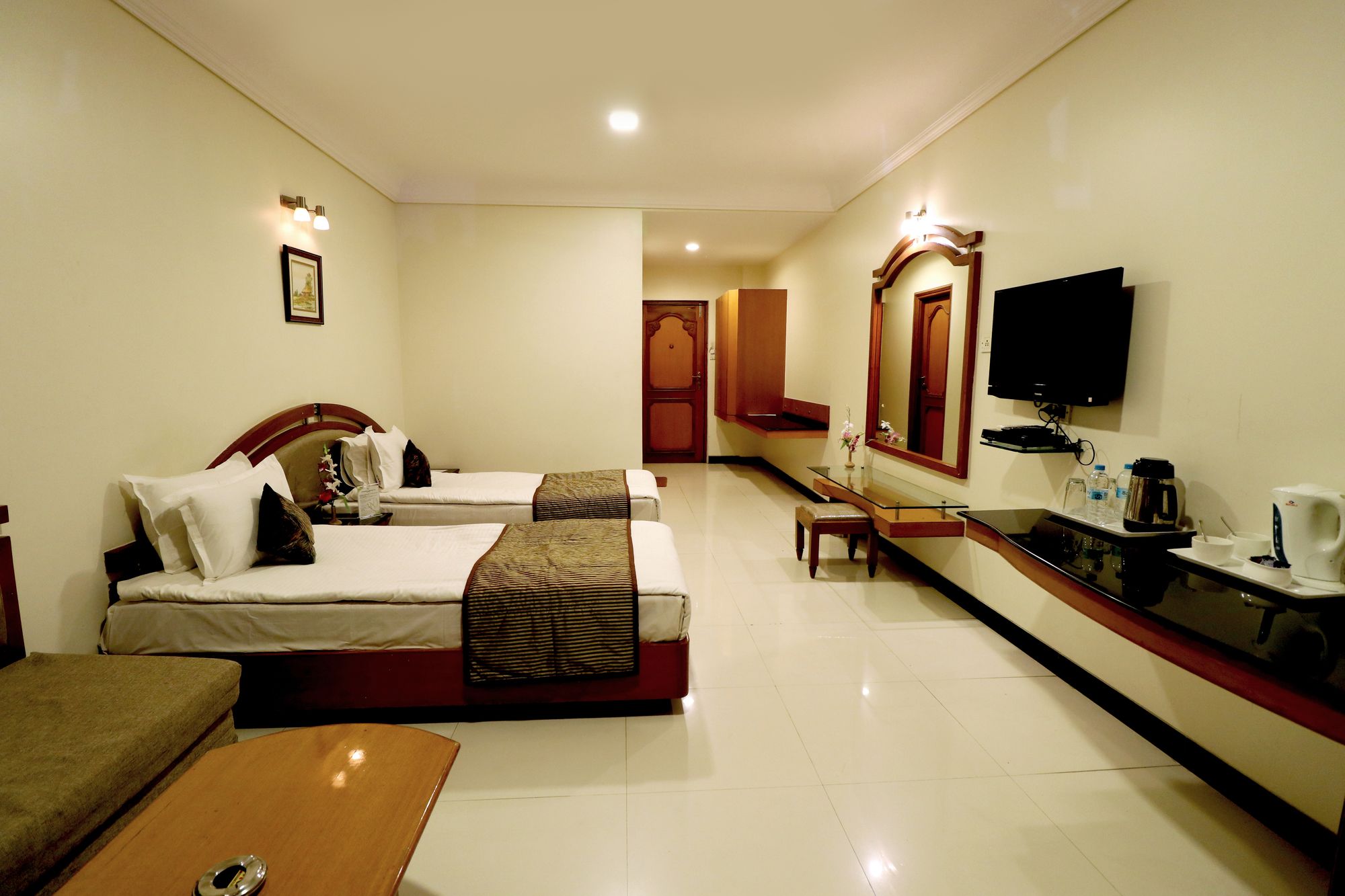 Фото Отель Aurangabad Gymkhana Club