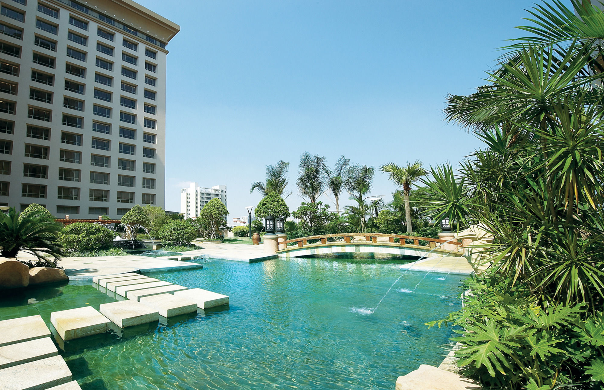 Фото Shenzhen Baolilai International Hotel