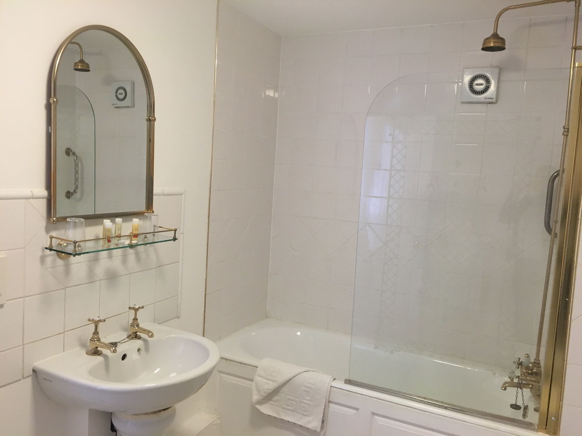 Фото Risley Hall Hotel