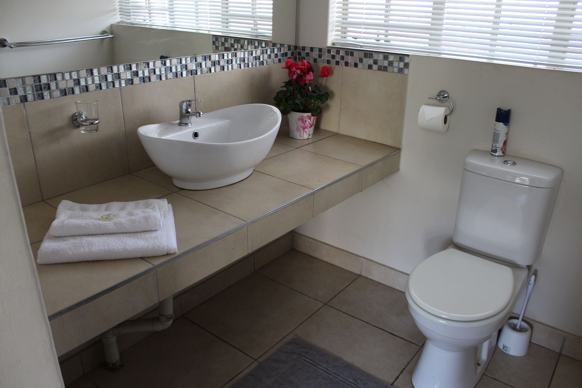 Фото 3Liebeloft Guest House