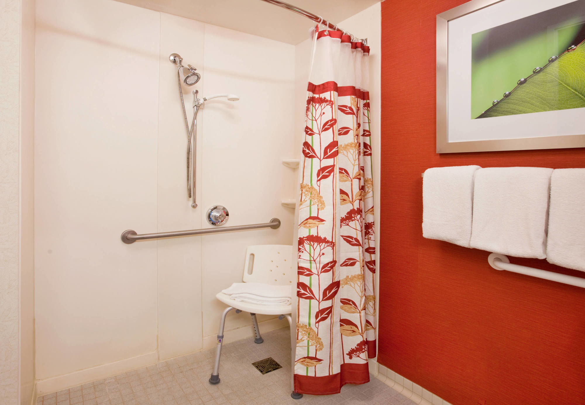 Фото Courtyard by Marriott Toronto Vaughan