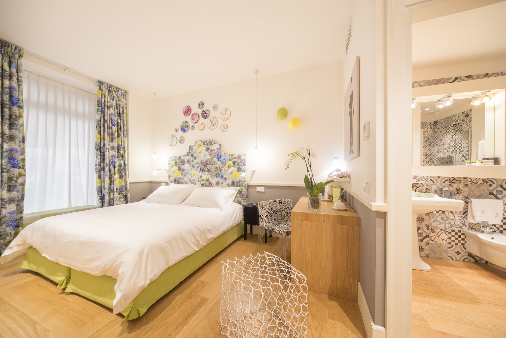 Фото Cinque Luxury Rooms