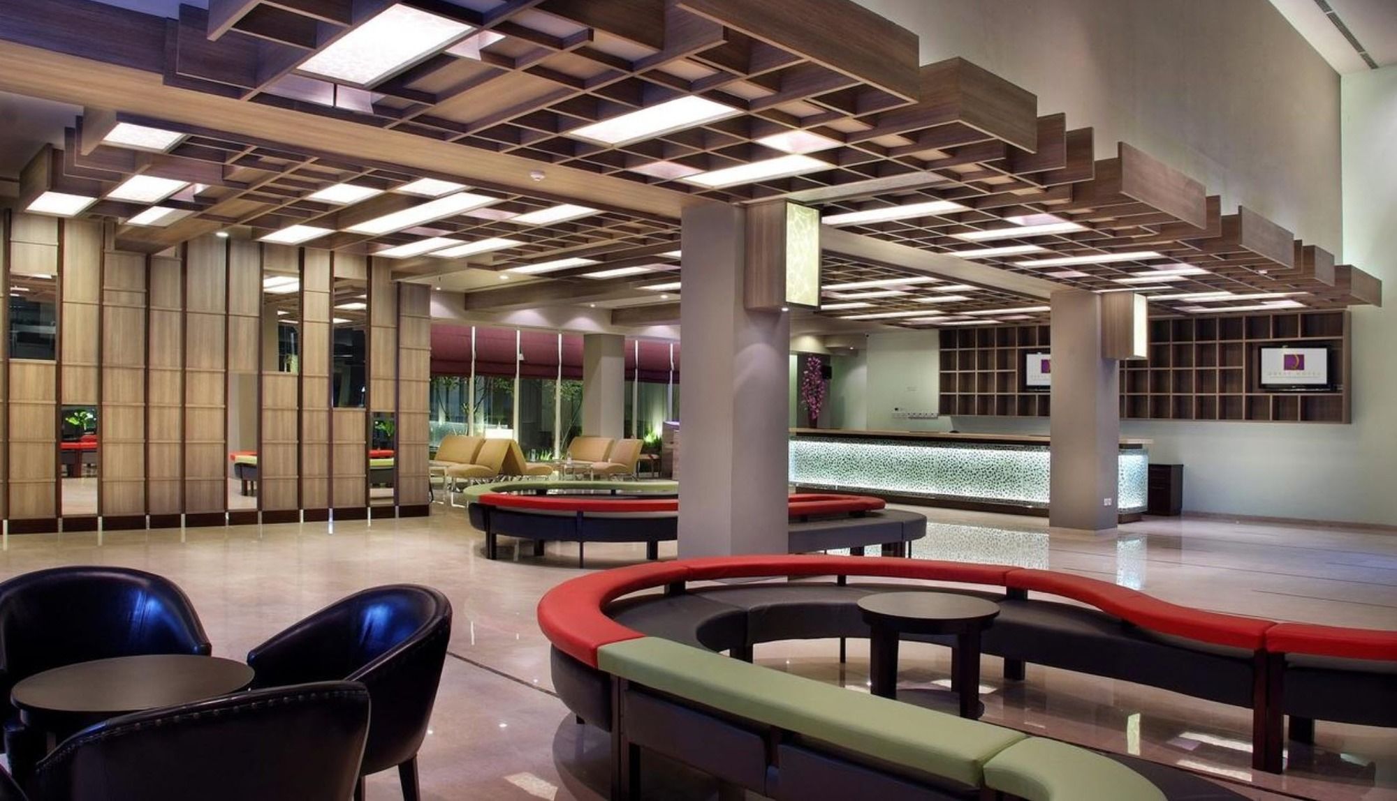 Фото Quest Hotel Simpang Lima - Semarang by Aston