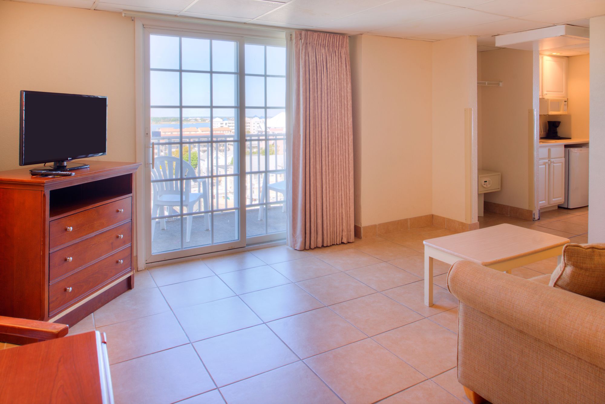 Фото Paradise Plaza Inn