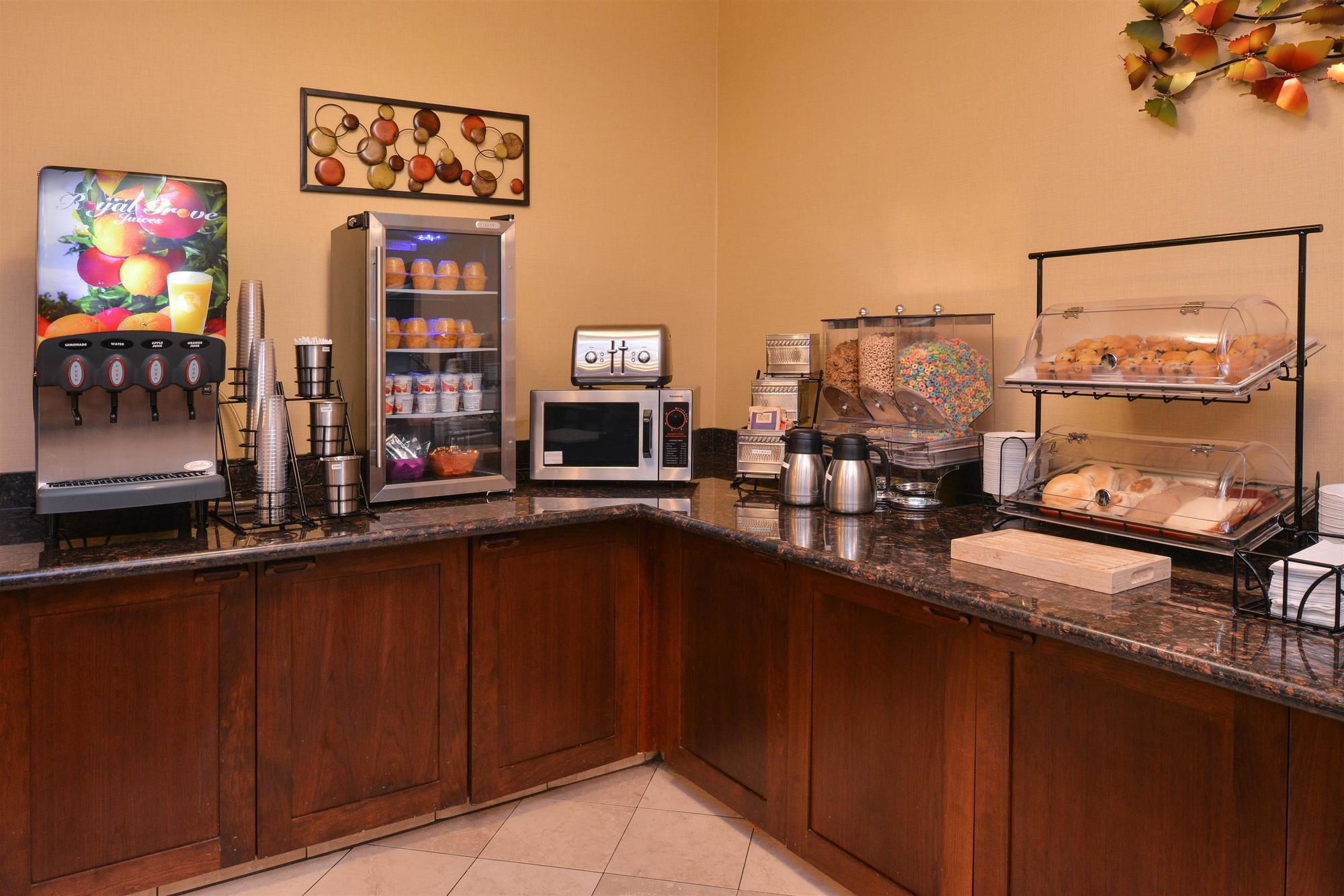 Фото Best Western Wilsonville Inn & Suites