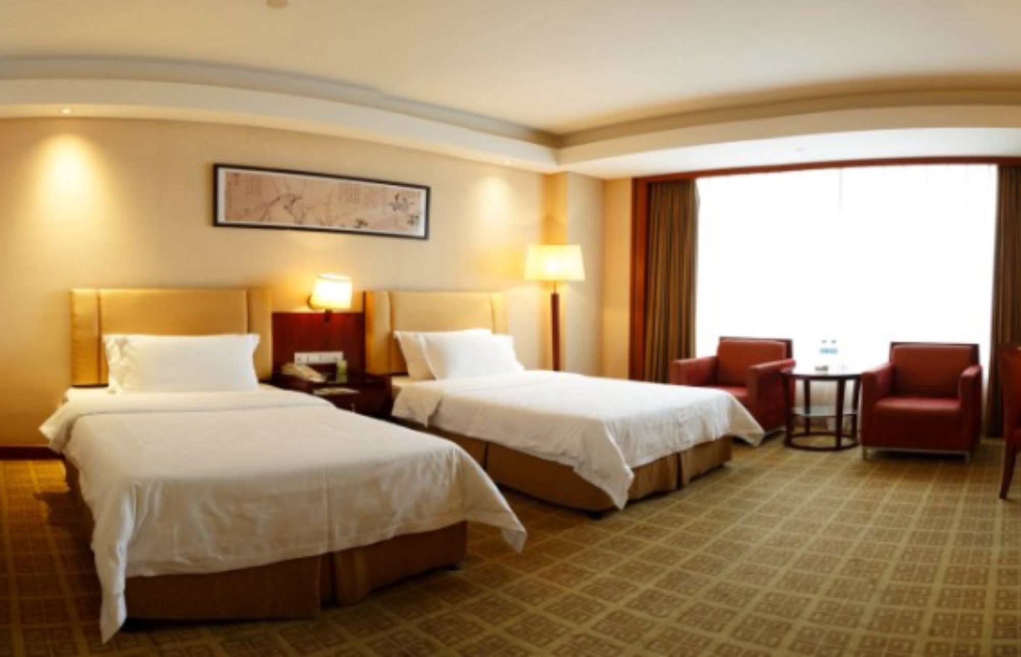 Фото Hubei Huatian Hotel