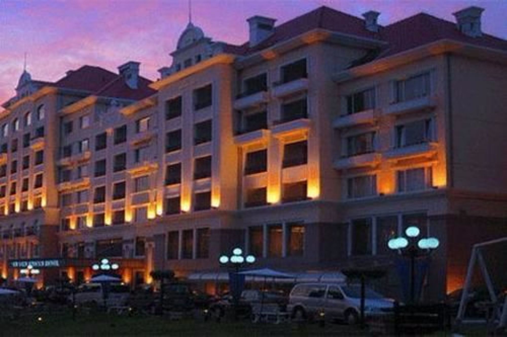 Фото Qingdao Seaview Garden Hotel