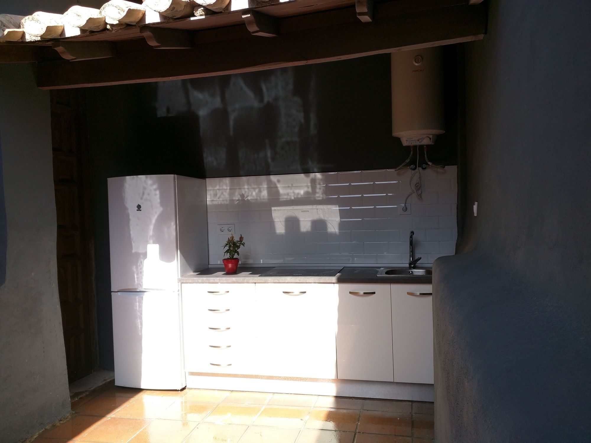 Фото Nwt Paradise Urban Hostel