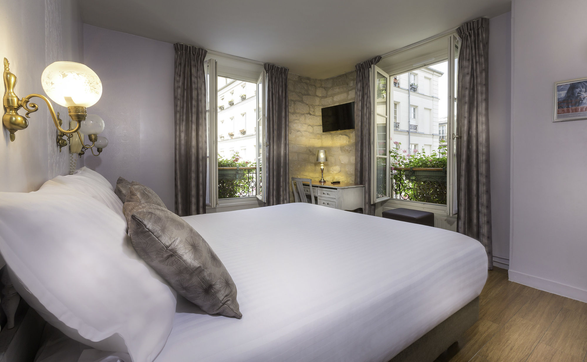 Фото Hôtel Jeanne d'Arc Le Marais